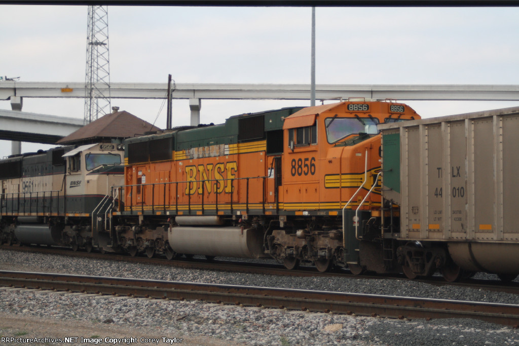 BNSF 8856